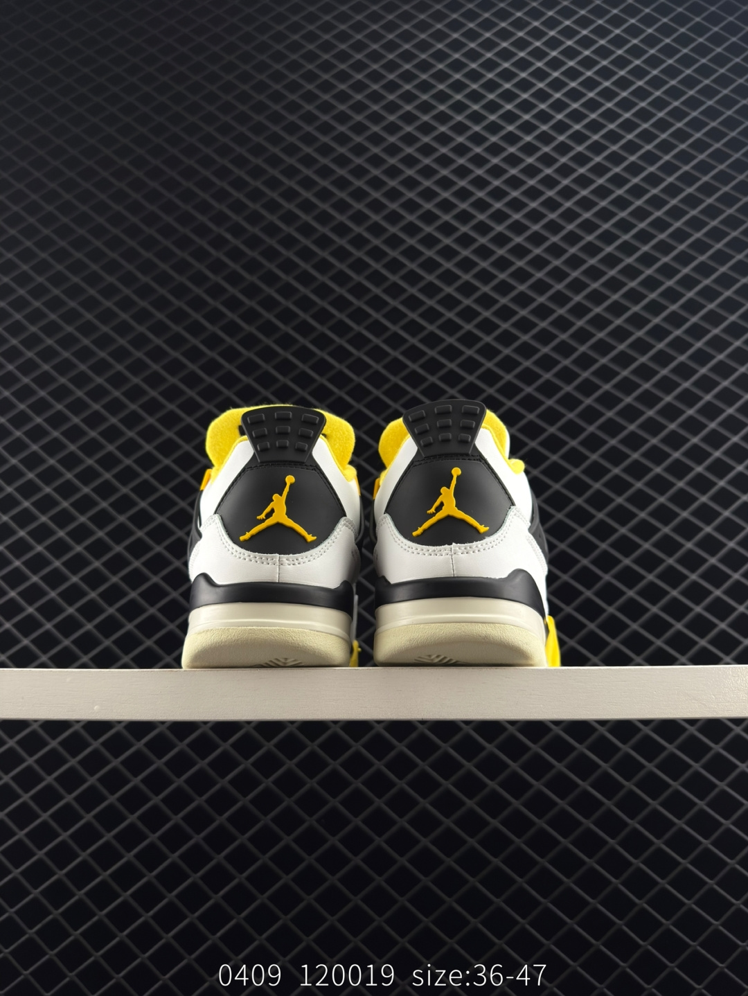 Nike Air Jordan 4 Retro